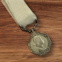 Polar Medal - Minature - Replica - See photo for condition